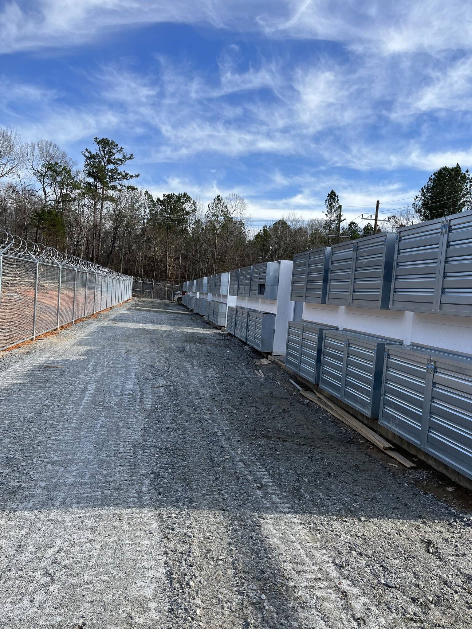 Data center perimeter screening wall and generator enclosures